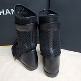 【0057】CHANEL レースアップスニーカーブーツ