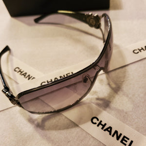 【0068】CHANEL　サングラス