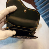 【0079】Dior　財布