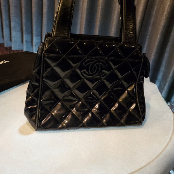 【0078】CHANEL マトラッセ　ハンドバッグ